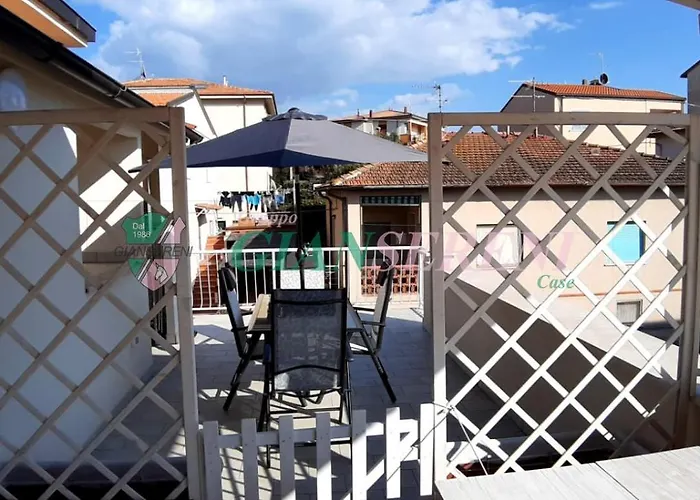 Sera - 5 Posti Letto Ristrutturato Con Terrazza Pranzabile Apartman *